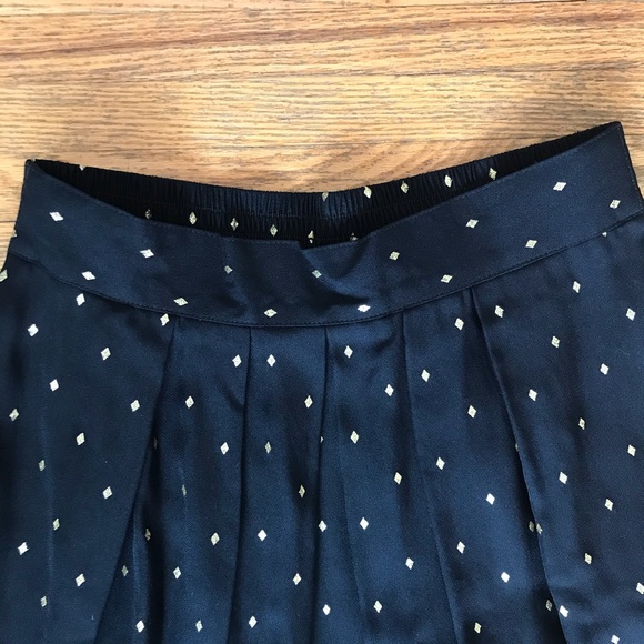 Skirt - Picture 2 of 3